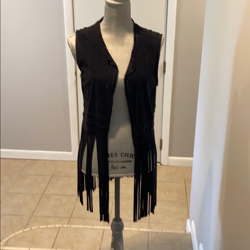 Scoop NYC  suede crop jacket with fringe
